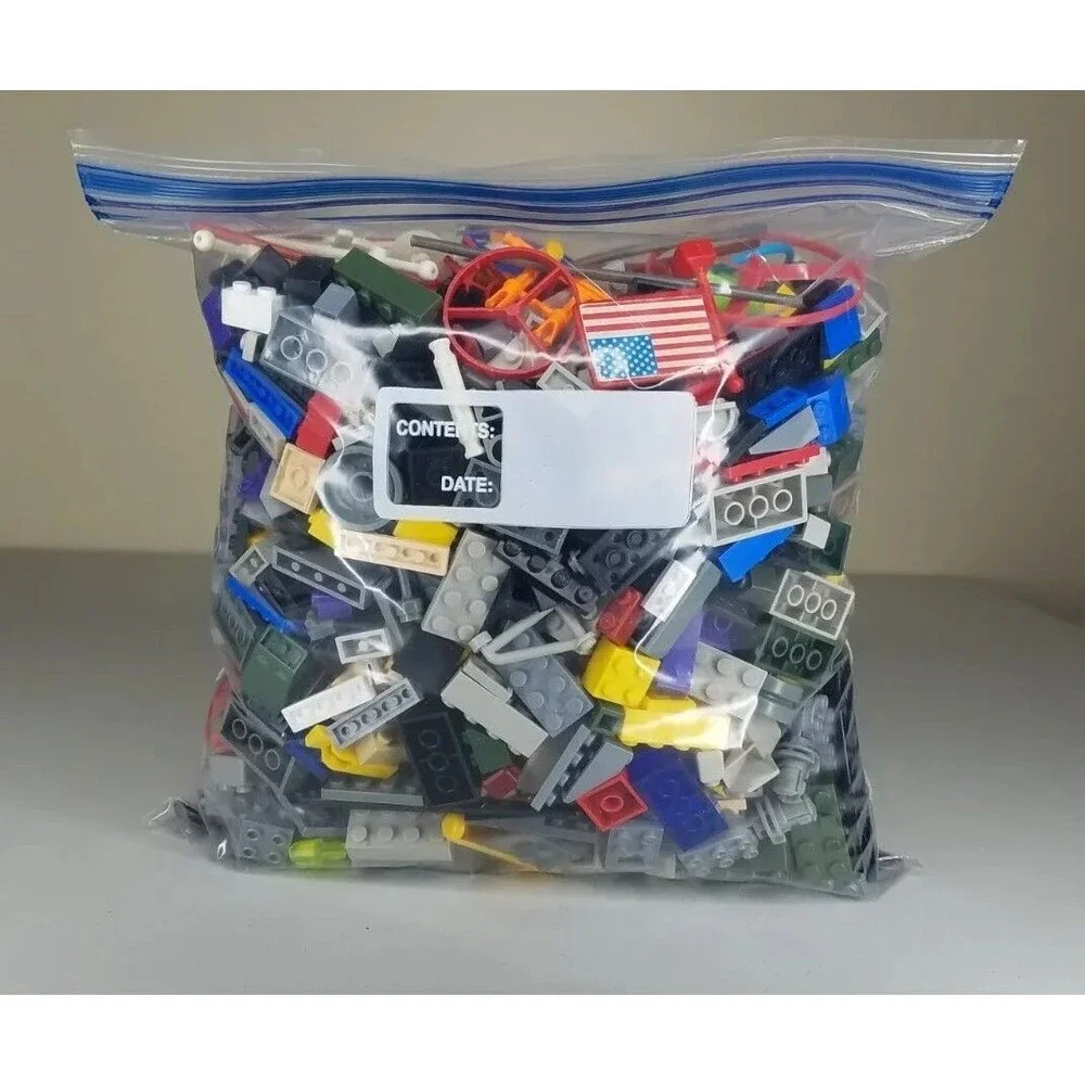 2.7 Lb Lot of Random Mega Bloks Halo Dragons Pieces, Minifigure Parts, and Kinex